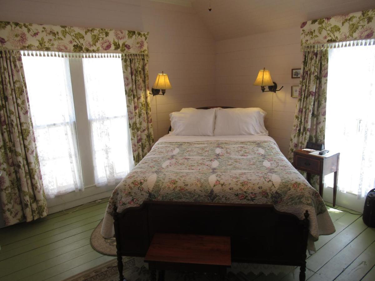 Carrier Houses Bed & Breakfast Rutherfordton 外观 照片