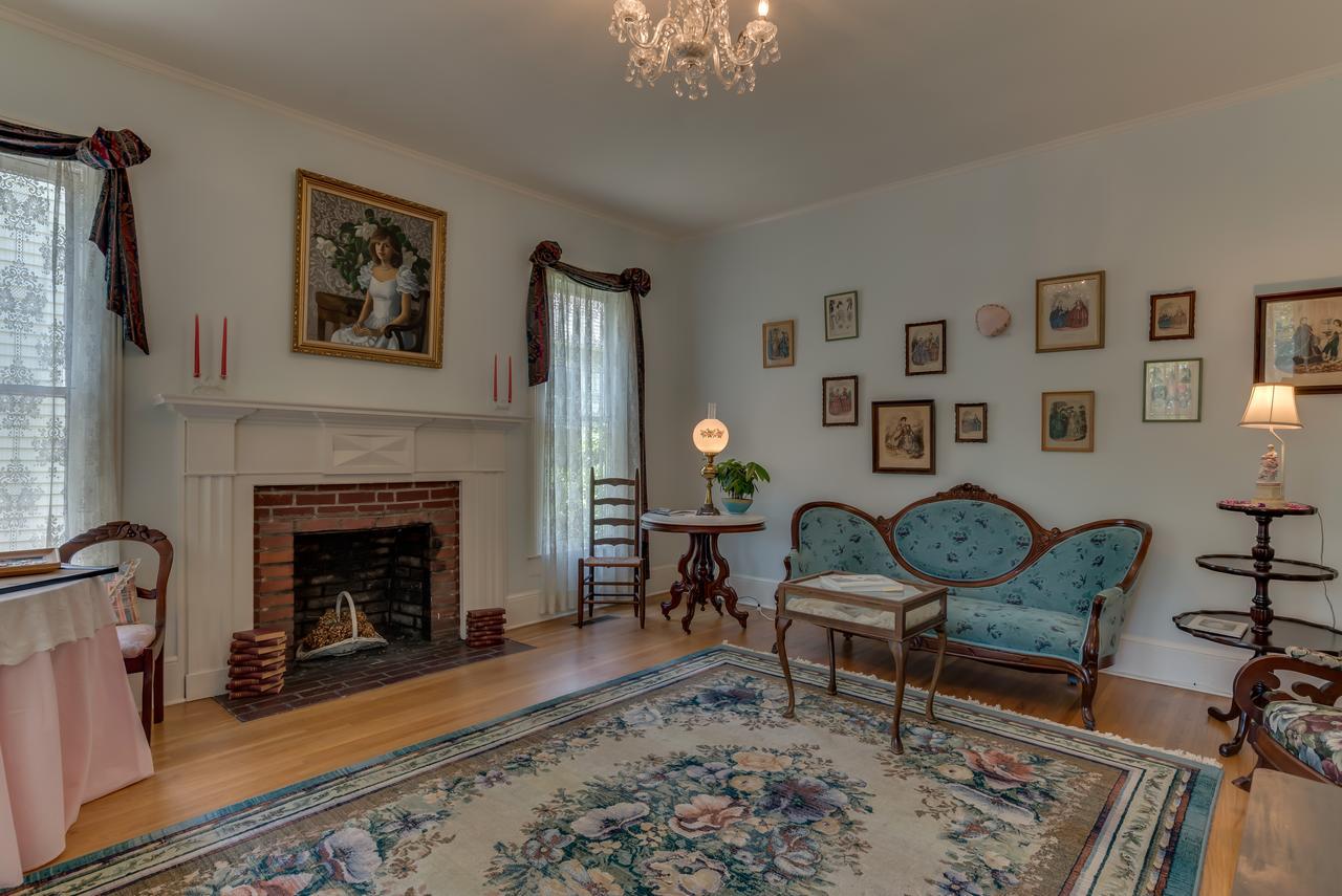 Carrier Houses Bed & Breakfast Rutherfordton 外观 照片