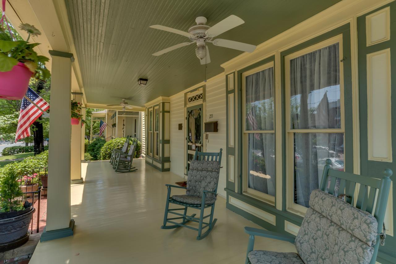 Carrier Houses Bed & Breakfast Rutherfordton 外观 照片